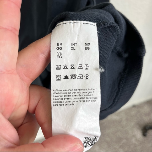 BOSS Hugo Boss Knit 1/4 Snap Contrast Pop Over Sweater - Picture 7 of 7